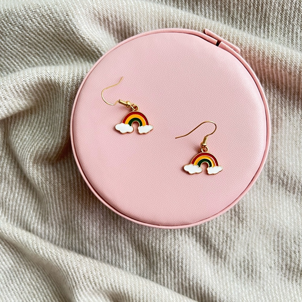 NWT Rainbow earrings yellow gold